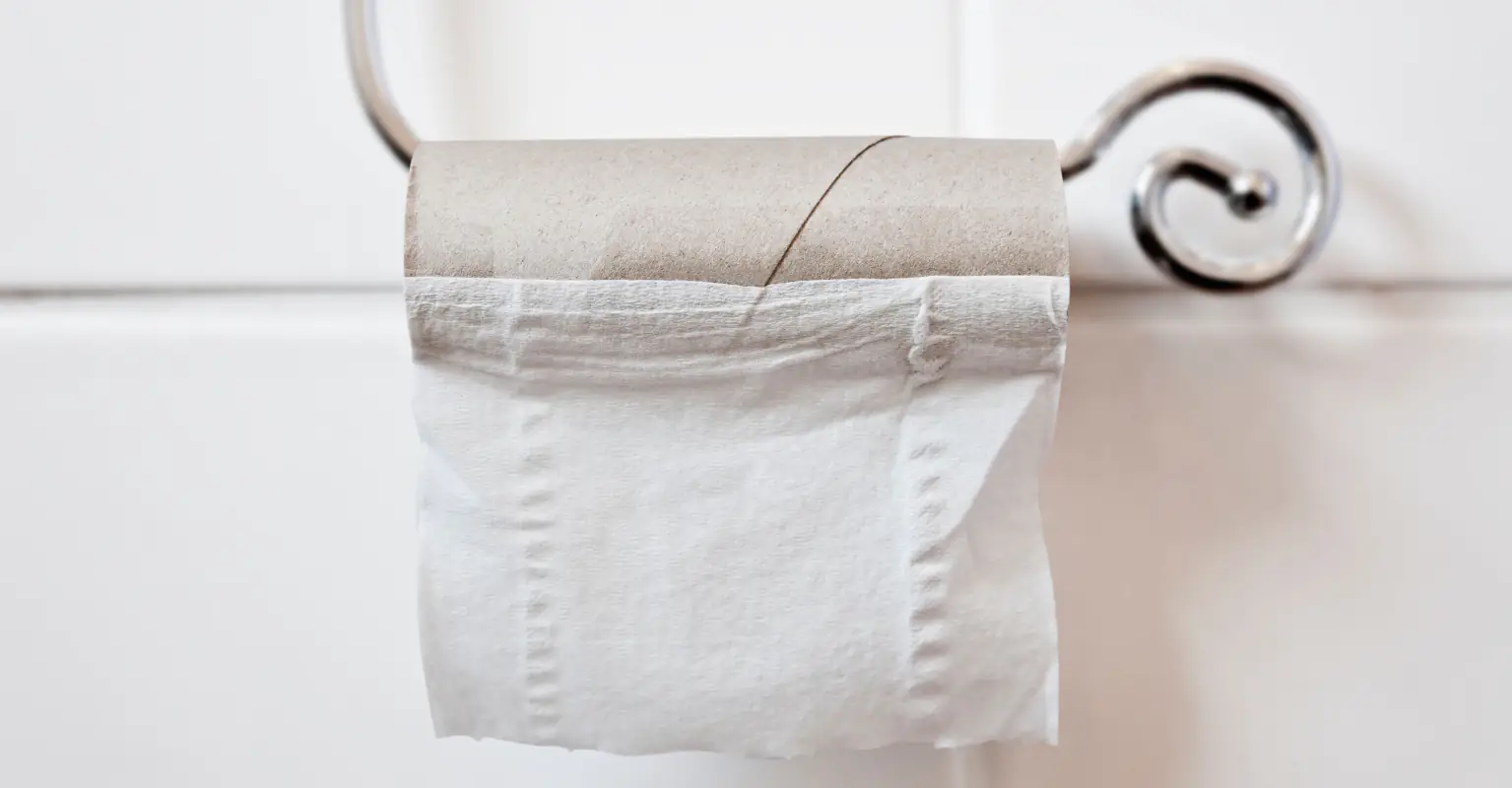 No-waste influencer divides opinion after revealing she makes reusable toilet paper