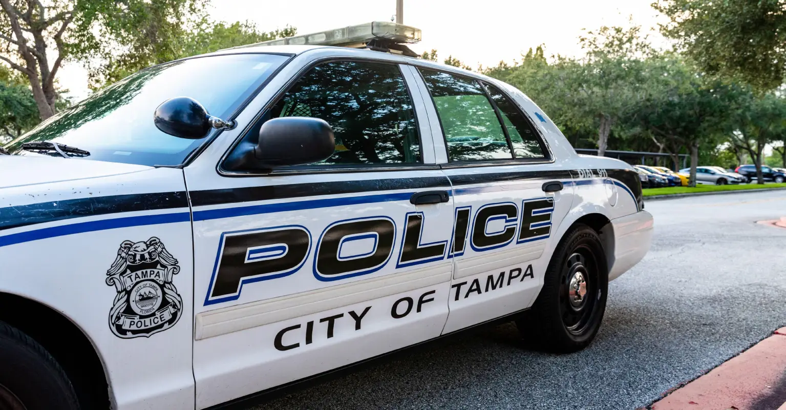 Pregnant mom found dead next to car with sleeping 23-month-old inside