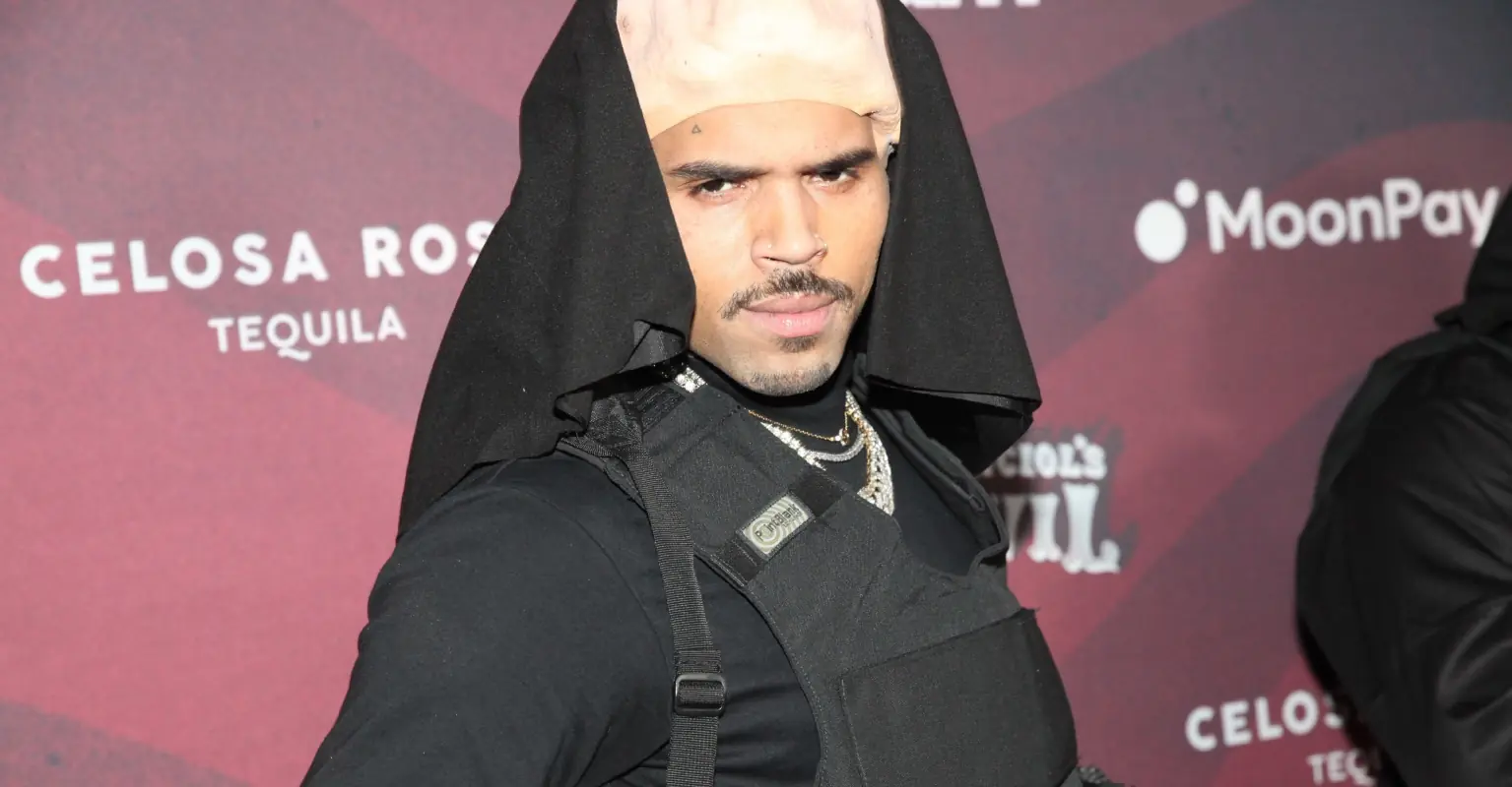 Chris Brown hits out at those who still bring up Rihanna assault in explosive post