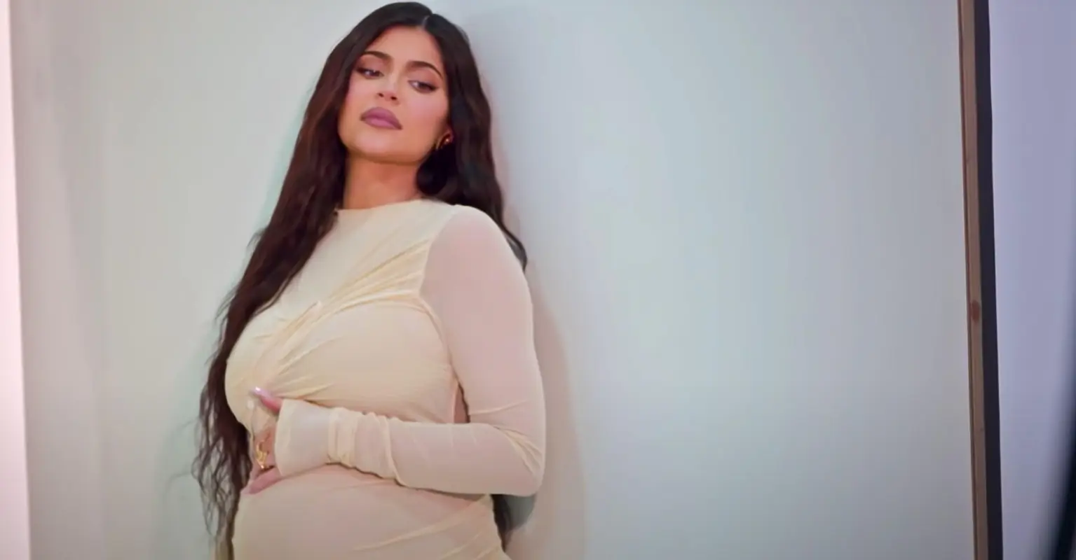 Kylie Jenner says she cried for 3 weeks straight after enduring 'painful' post-partum depression