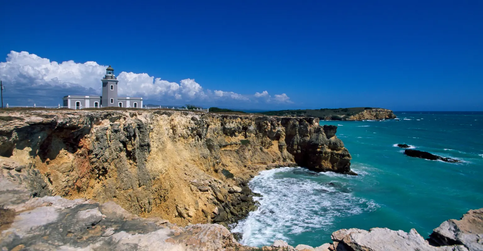 TikToker Edgar Garay dies after falling off cliff while shooting videos