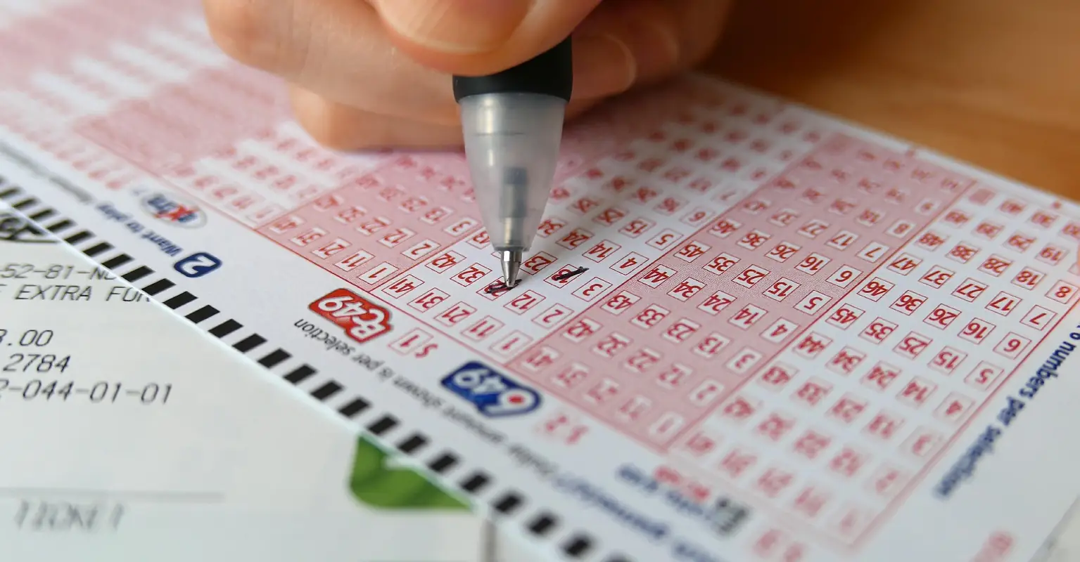 Teen who won $48 million lottery emptied piggybank to donate to charity when she was 5 years old
