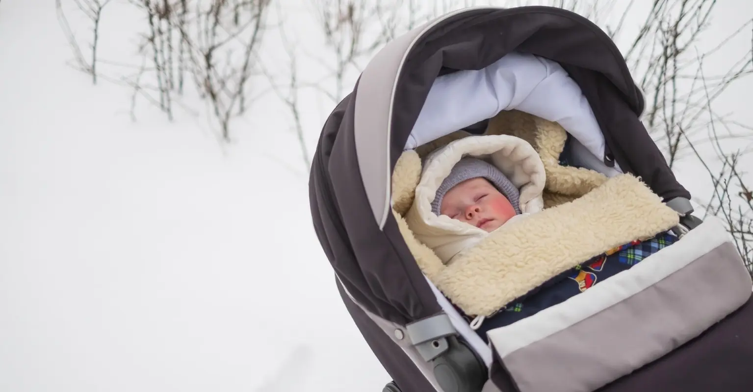 Video showing Norwegian babies 'left out alone in the cold' stuns foreigners