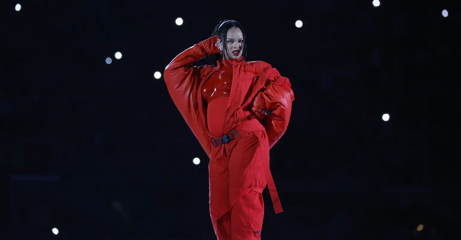 Rihanna fans baffled as star makes bizarre gesture during Super Bowl halftime show performance