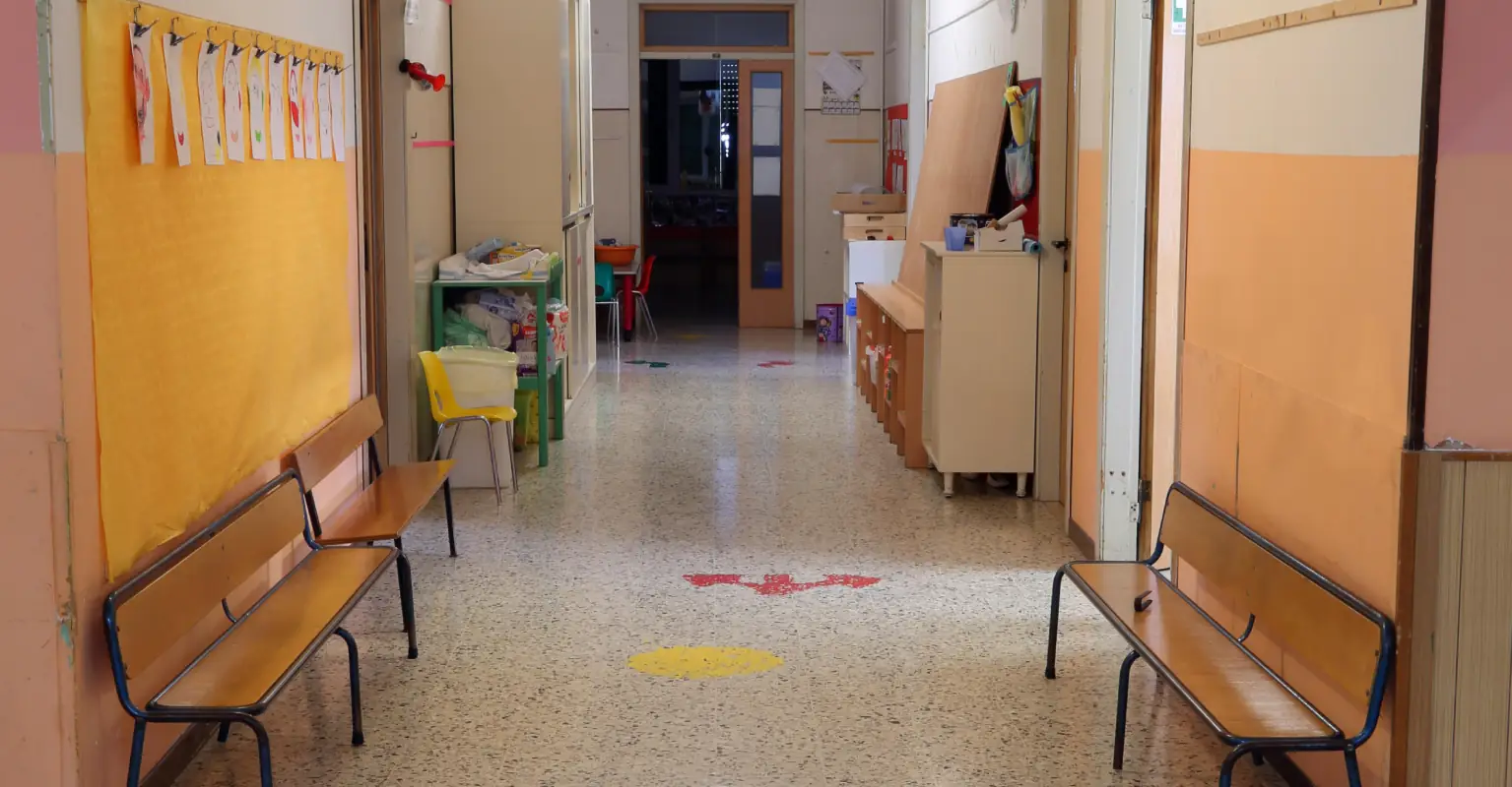 Teacher claims she was paid an extra $116 after school charged mom for being late for pick-up