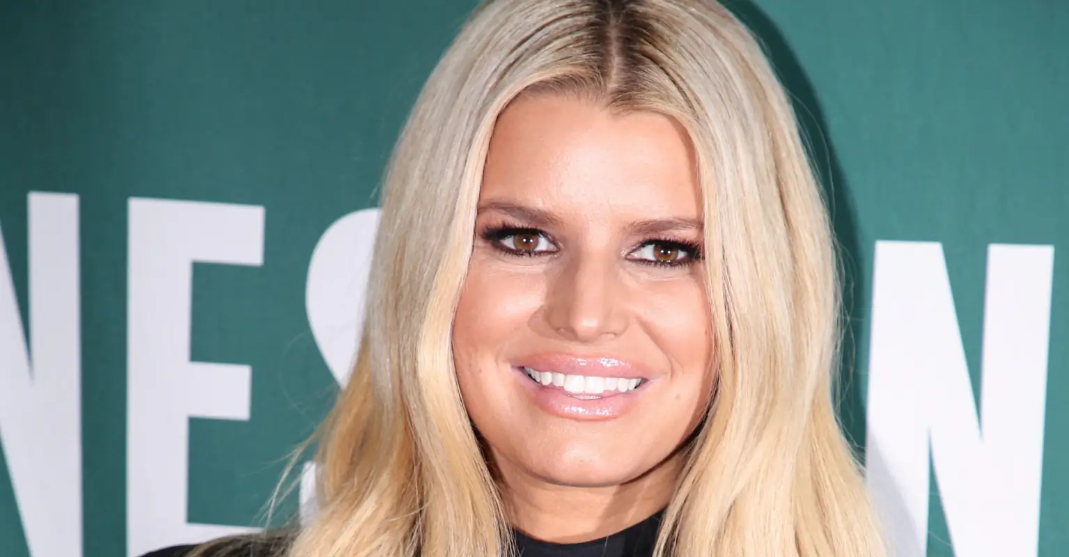 Fans rally around Jessica Simpson after 'bullying' comments on recent Instagram post