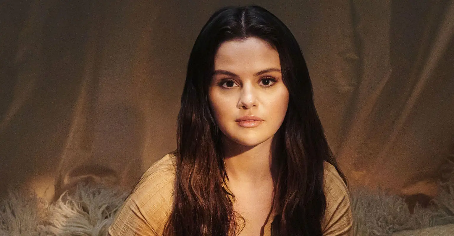 Selena Gomez becomes the most followed woman ever on Instagram