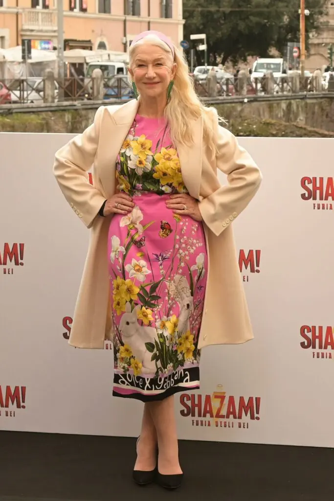 wp-image-1263199632 size-large