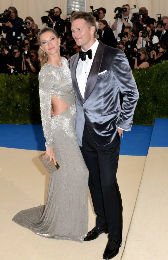 wp-image-1263202299 size-large