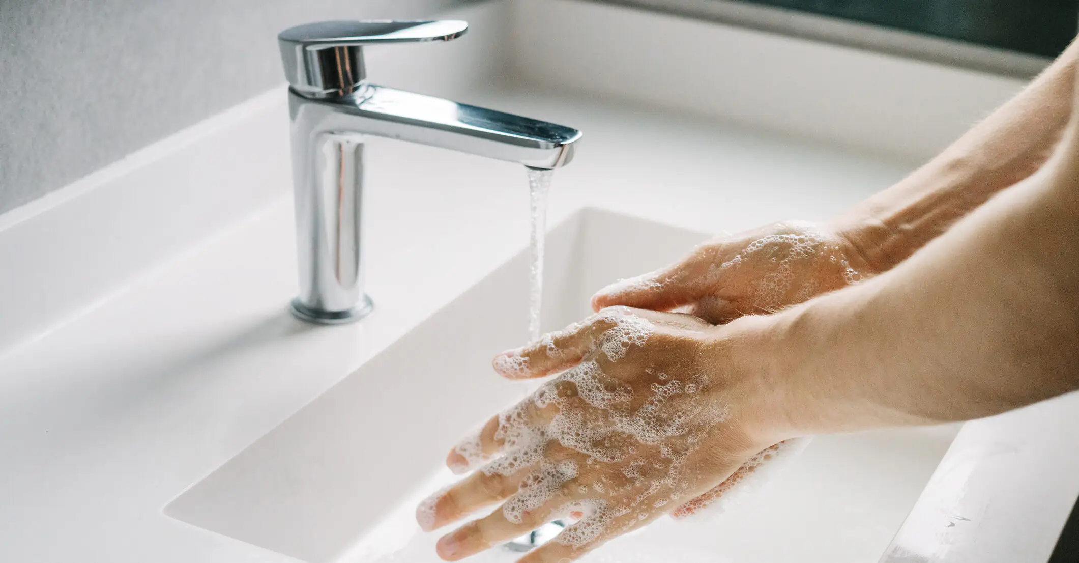 Woman sparks debate after revealing she doesn't always wash her hands after she pees