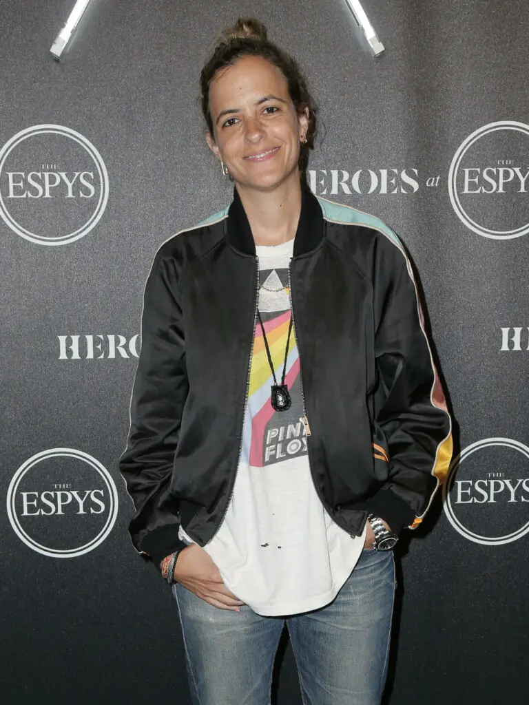 wp-image-1263200818 size-large