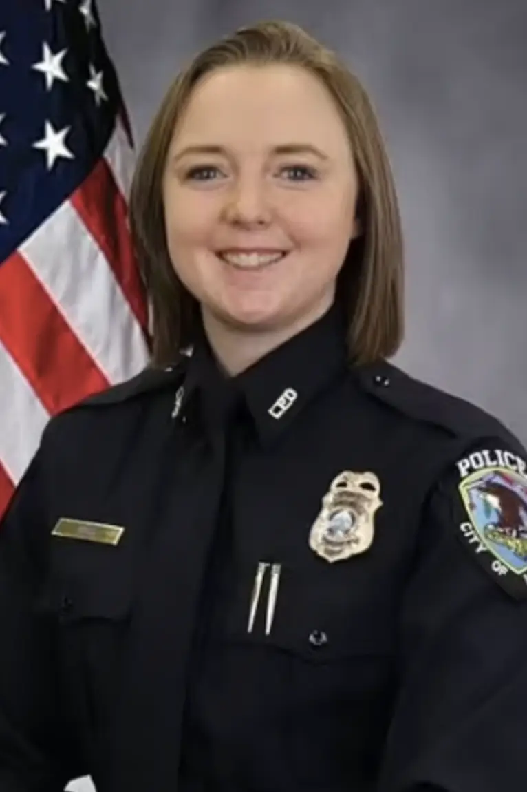 Cop fired for sleeping with 6 co-workers breaks her silence - Article Image 1