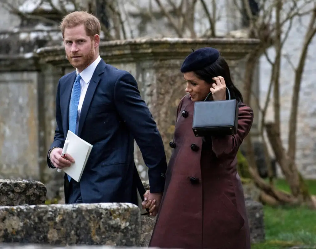 size-large wp-image-1263198568