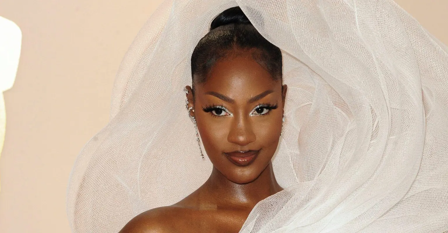 Oscar nominee Tems called 'rude' for wearing outfit that blocked views