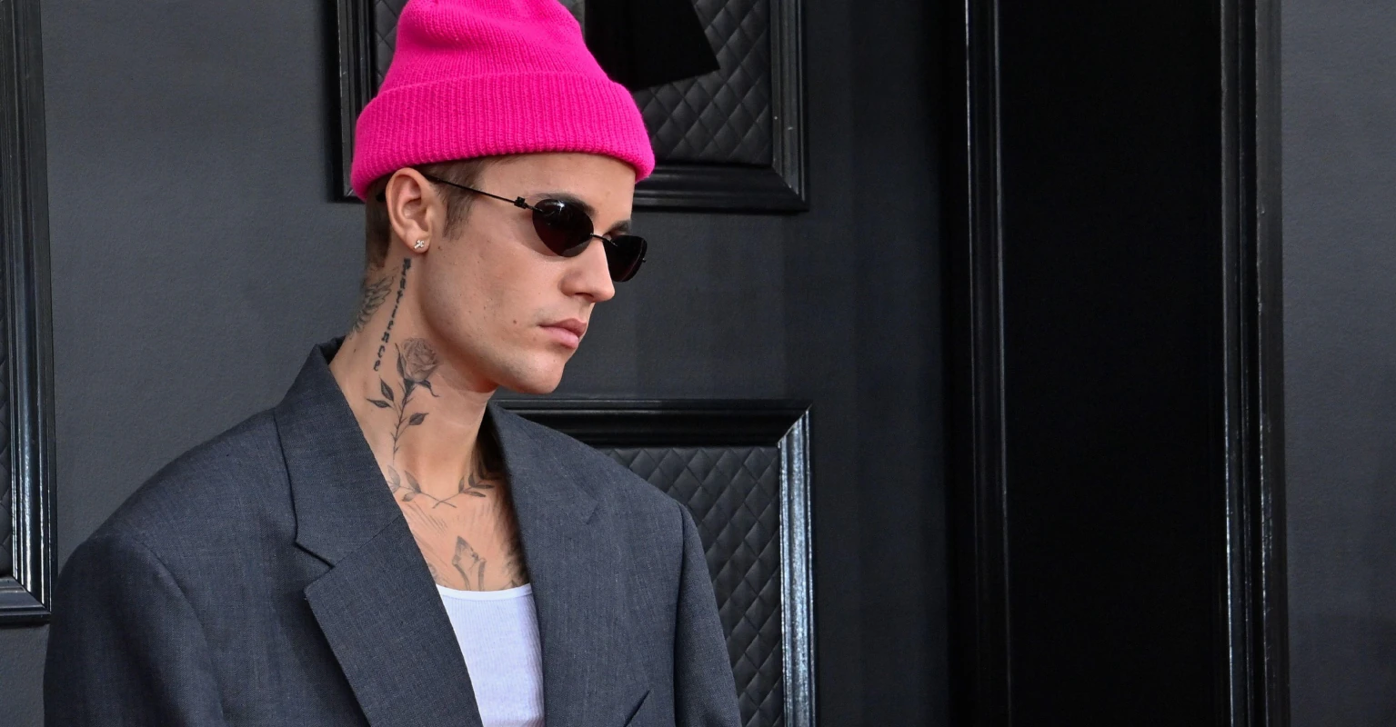 Justin Bieber cancels world tour following health issues
