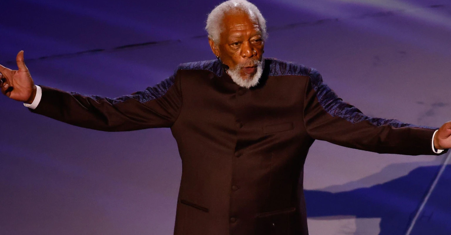 Heartbreaking reason Morgan Freeman wore a single glove to the Oscars last night