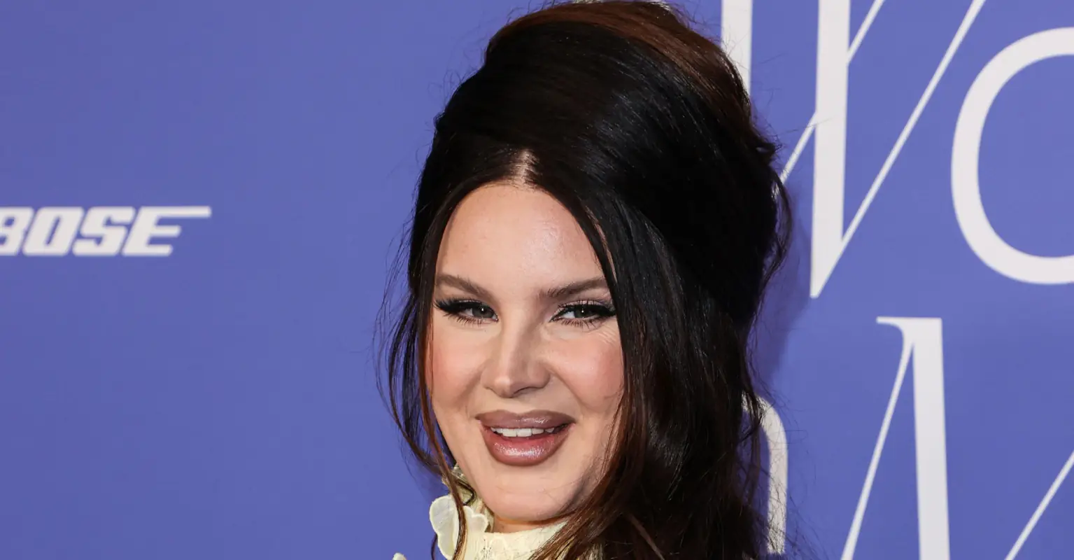 Lana Del Rey suggests she may pull out of Glastonbury over line-up poster