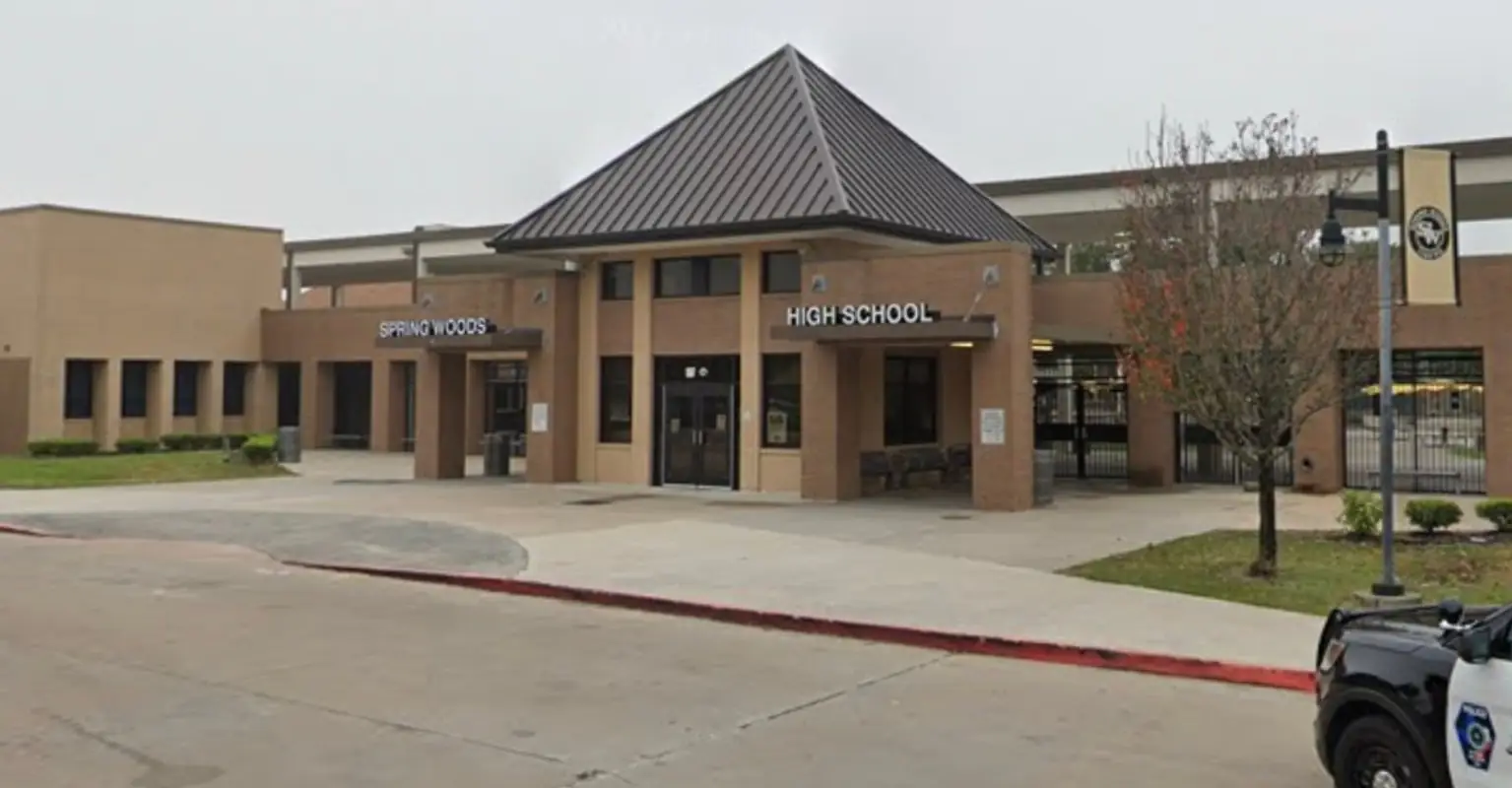 Texas high school girl reportedly punished for working out in sports bra 'while boys exercised shirtless'