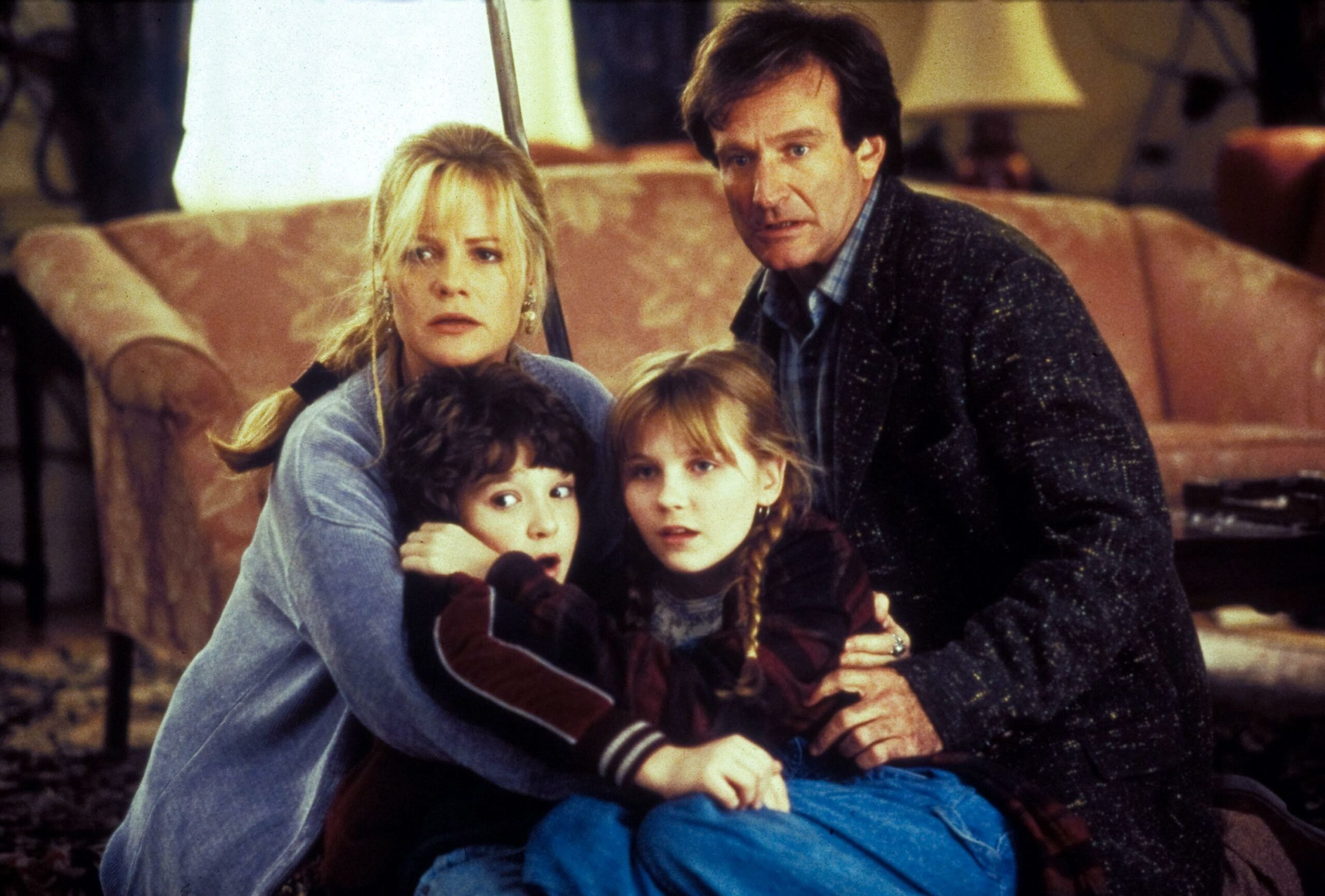 Robin Williams defended 'Jumanji' child stars Bradley Pierce and Kirsten Dunst on set - Article Image 1