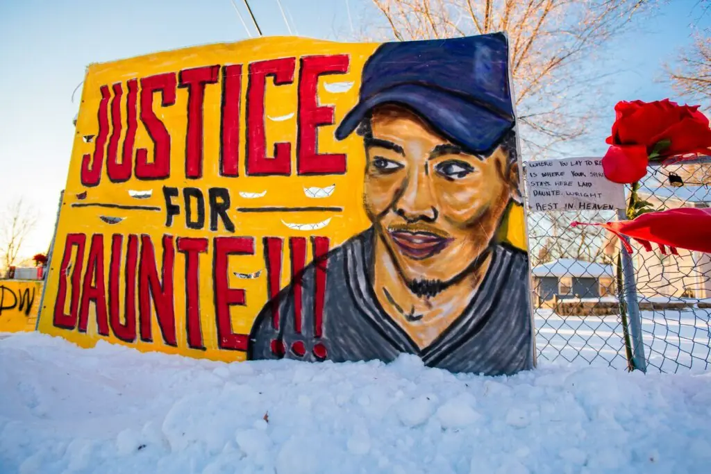 wp-image-1263208022 size-large