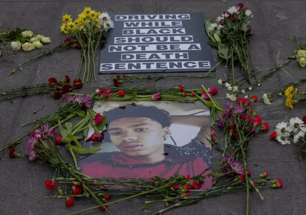 wp-image-1263208020 size-large