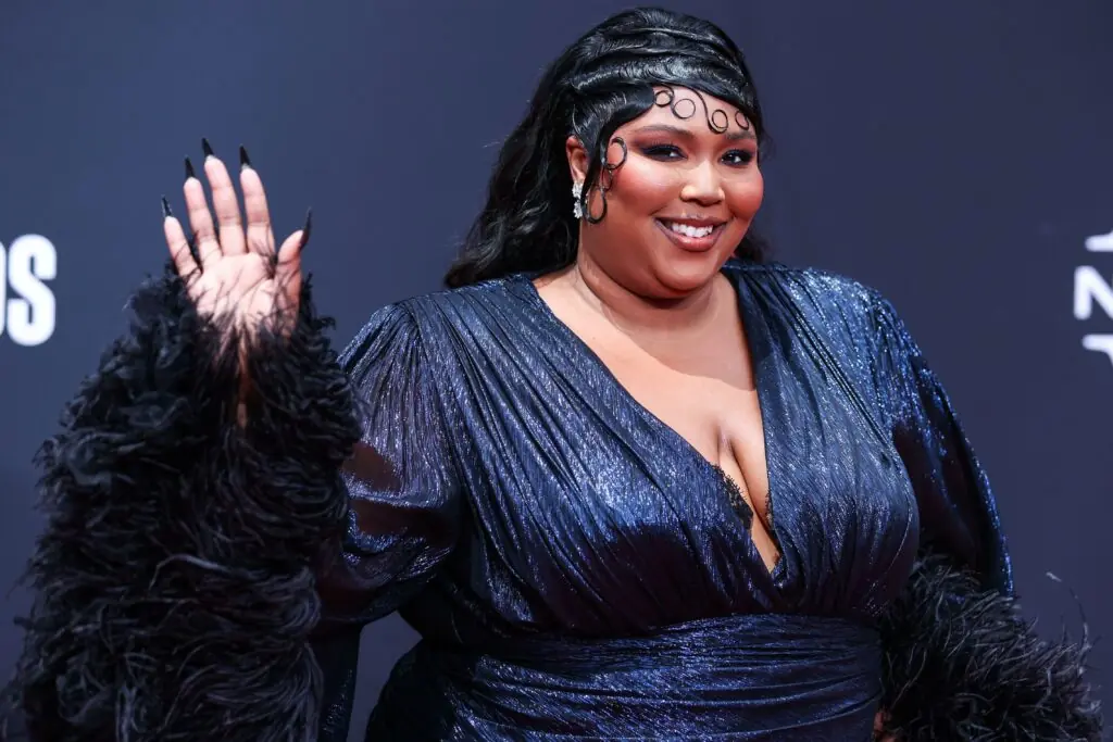 wp-image-1263206017 size-large