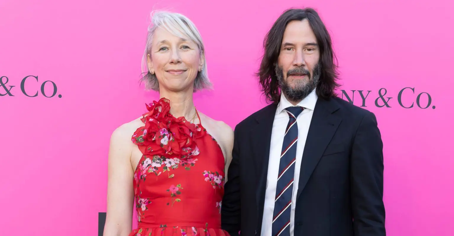 People are praising Keanu Reeves for having an 'age-appropriate' girlfriend