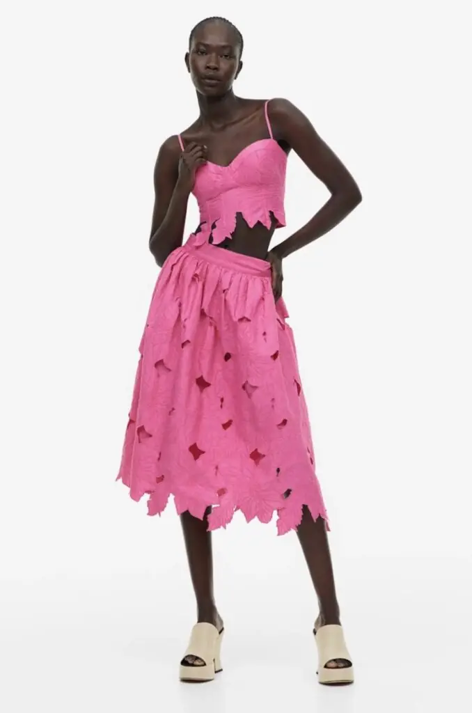 size-large wp-image-1263207454