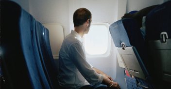 Passenger praised for refusing to give up plane seat for newlyweds on their honeymoon