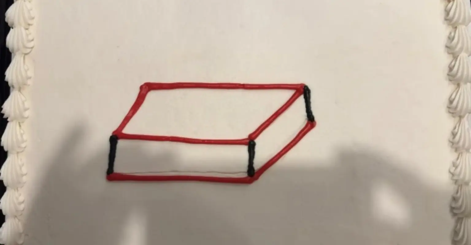 Costco cake decorator's hilarious mistake goes viral: 'I can't stop laughing'