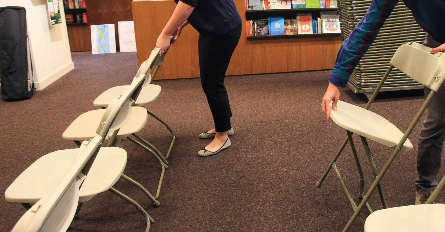 Author left 'crying the entire way home' after no one shows up to her book signing