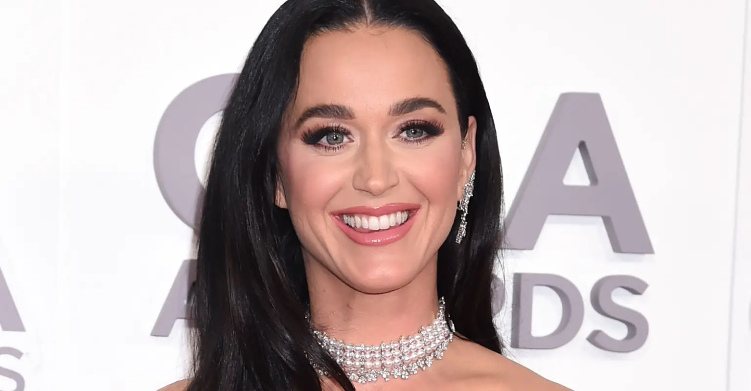 'American Idol' fans demand Katy Perry apologize to contestant for 'rude' reaction to her winning spot in Top 20