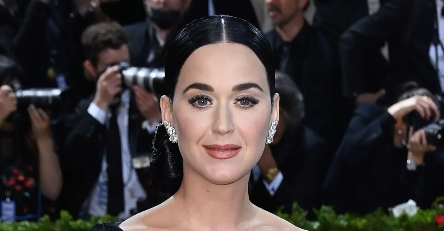 'American Idol' contestant Sara Beth quits show following Katy Perry's 'hurtful' 'mom-shaming' remark