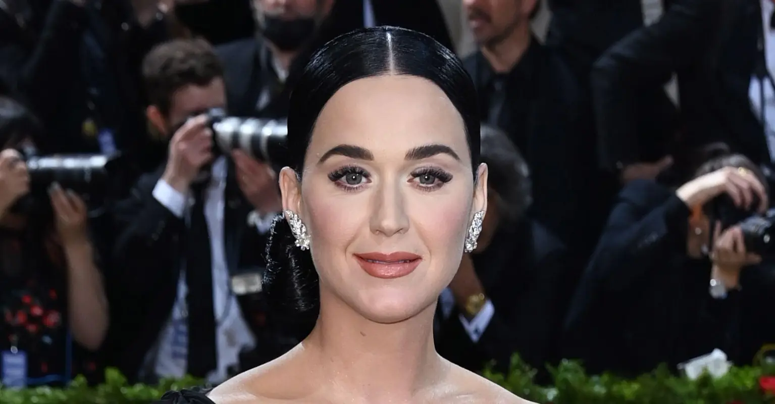 'American Idol' contestant Sara Beth quits show following Katy Perry's 'hurtful' 'mom-shaming' remark