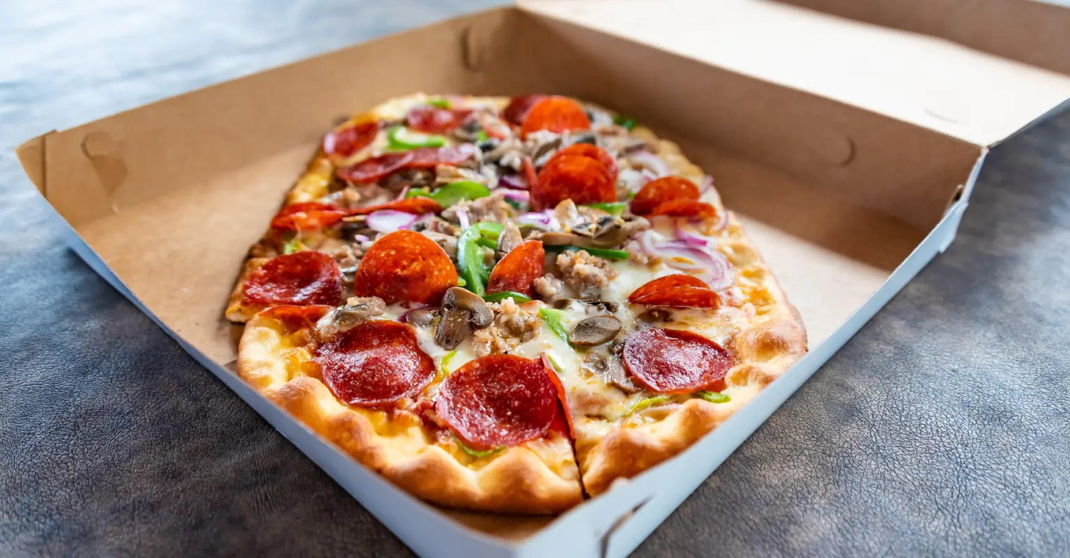 Pizza delivery man ends high-speed chase by tripping suspect fleeing from police