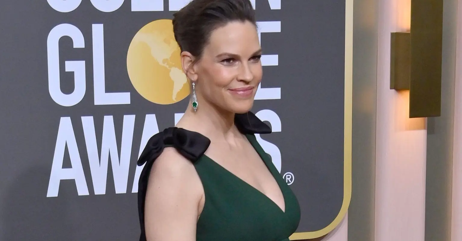 Hilary Swank, 48, announces she's given birth to twins