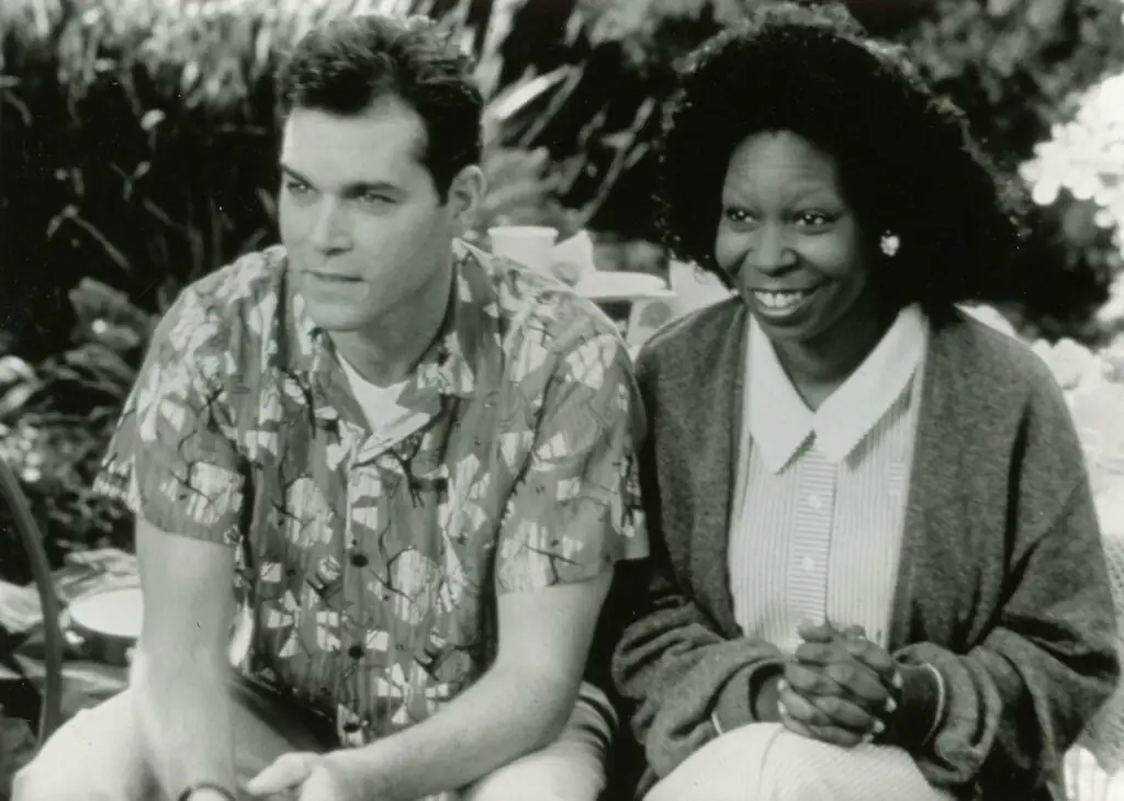 wp-image-1263210473 size-large