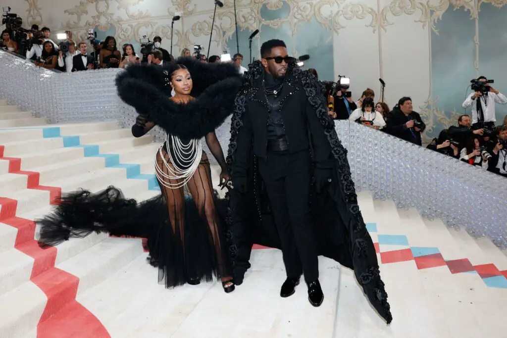 wp-image-1263209463 size-large