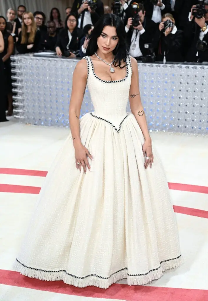 wp-image-1263209454 size-large