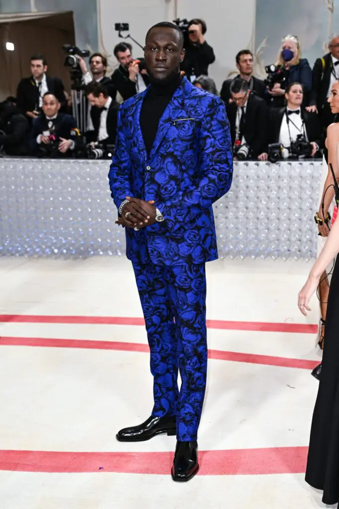 wp-image-1263209470 size-large