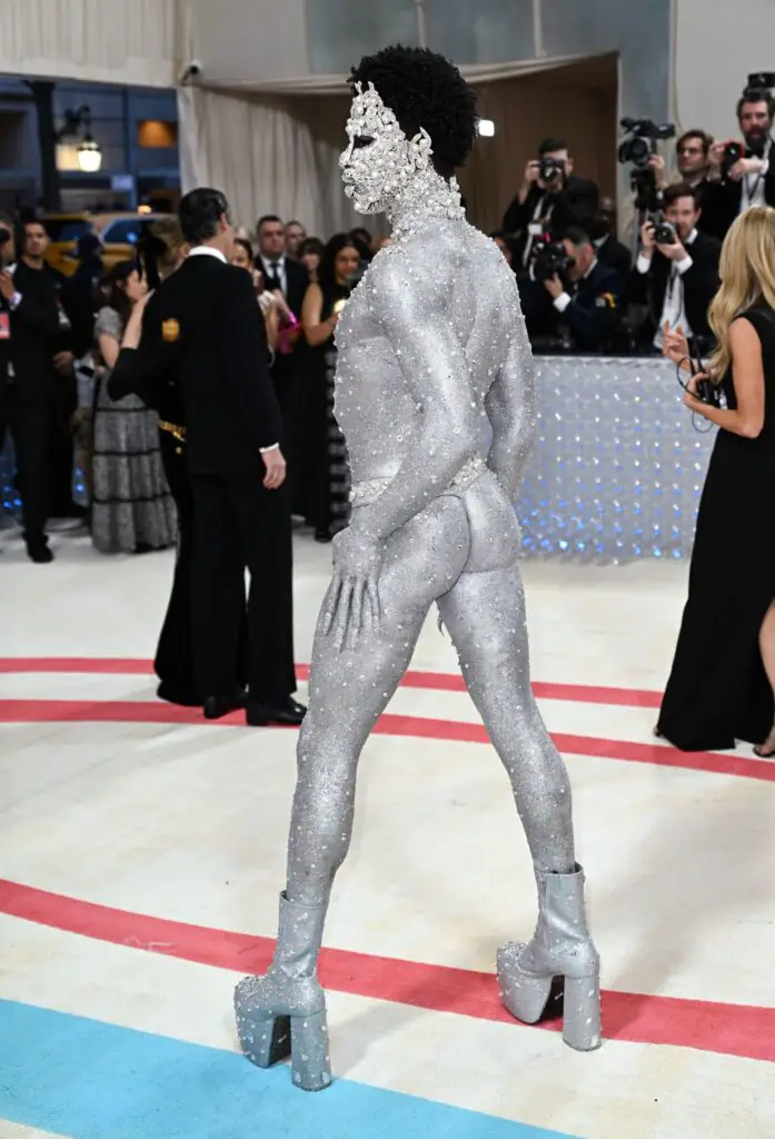 wp-image-1263209585 size-large