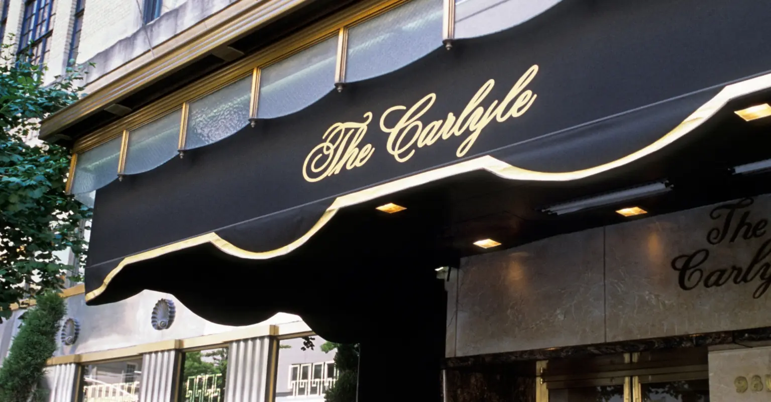 Met Gala fans confused as celebrity seemingly is wrapped up and carried to event