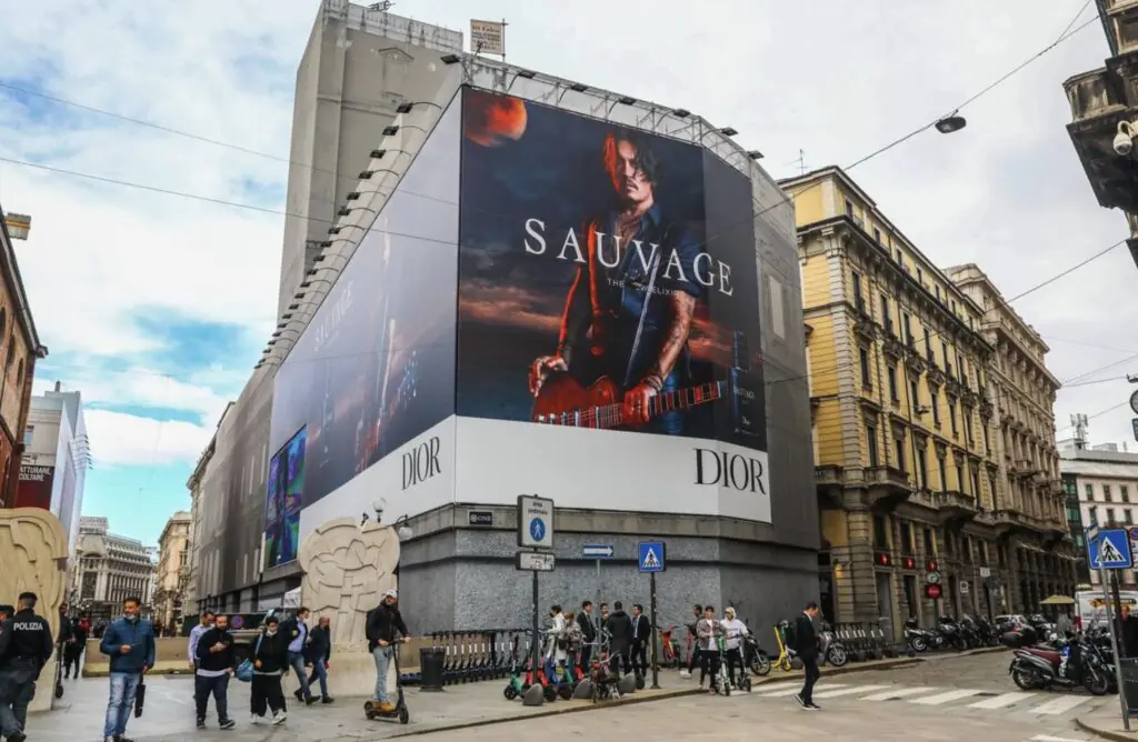 size-large wp-image-1263211347