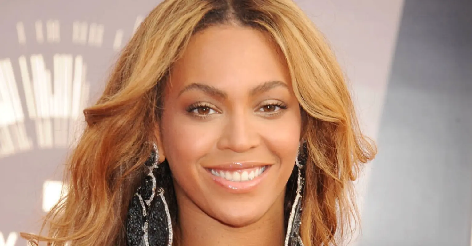 Beyoncé pays tribute to Tina Turner at concert amid backlash for 'vile' lyric about late legend