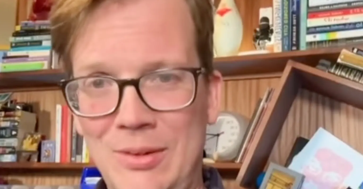 YouTube star Hank Green shares cancer diagnosis