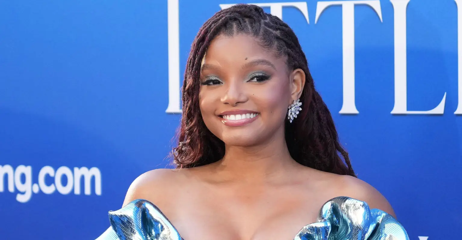 Mom's video of her little girl meeting Disney Park's new Ariel proves there's power in representation