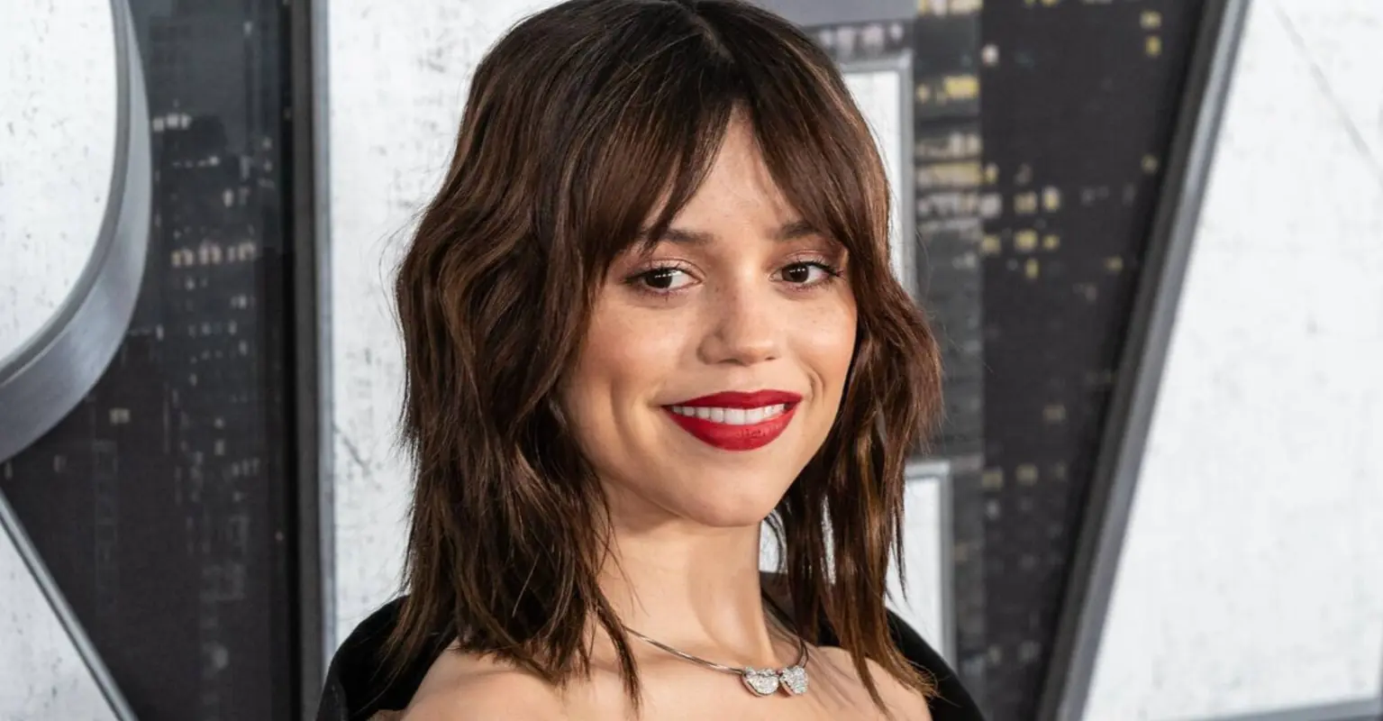 Jenna Ortega fans are seriously divided after she's spotted smoking a cigarette