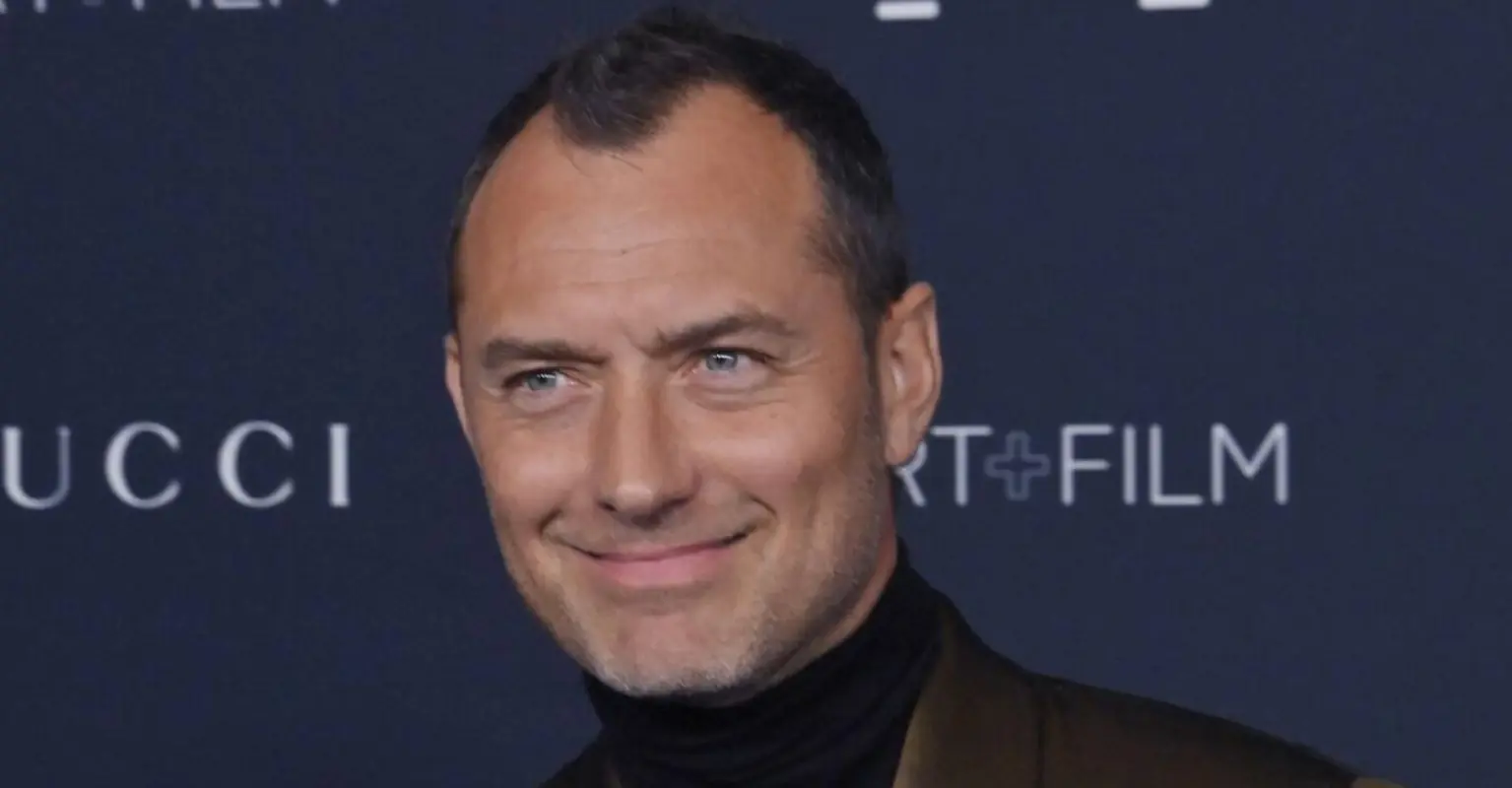 Jude Law wore perfume that smelled of 'blood, fecal matter and sweat' for his latest role