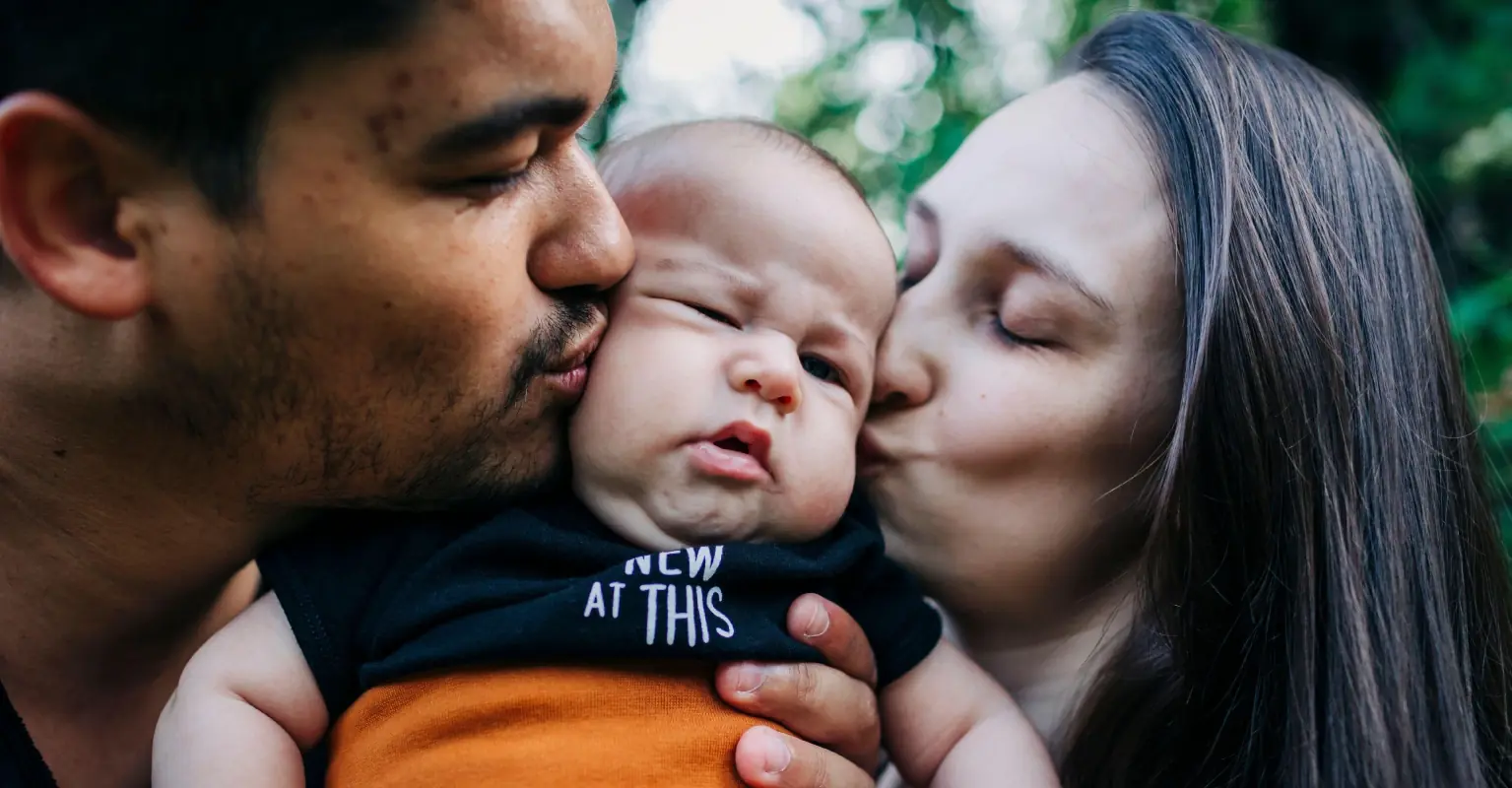 Psychologist warns parents to stop kissing their children on the lips