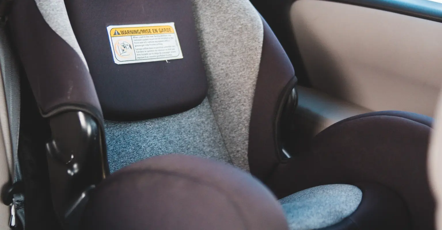 Mom issues urgent warning to parents after daughter's car seat catches on fire